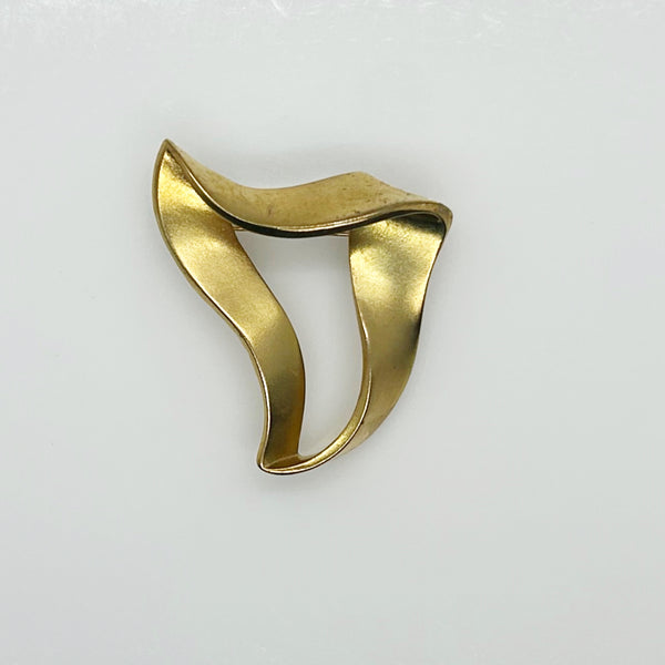 Vintage Abstract Gold Tone Heart Brooch