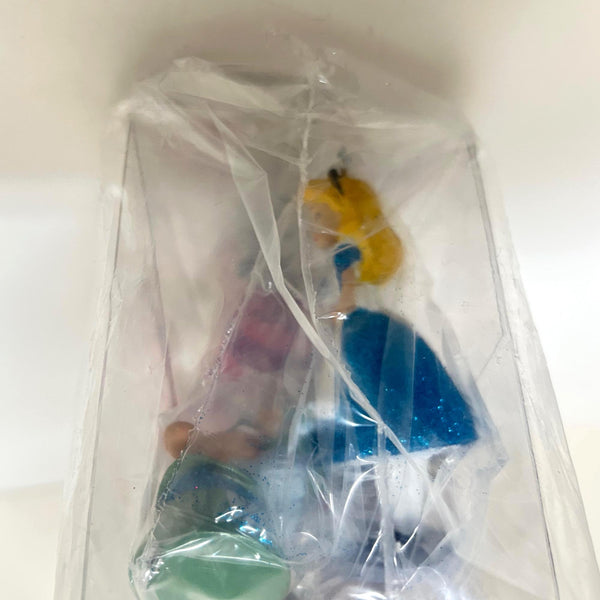 Perfect for Alice in Wonderland fans & collectors: our Alice In Wonderland 6 Piece Set Sealed provides pristine, factory-sealed mint condition figures. Shop today!
