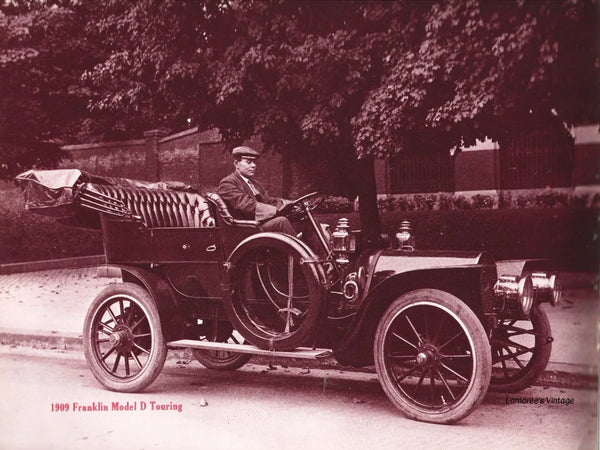 There's more than what you see on the cover of this July/August 1969 issue of Antique Automobile Magazine. Features and articles include: Harry Parker and his car, antiques and classics in miniature (part II), Reeves and the Automobile part IV, old cars in barns, sports cars in review, Maurice Sizaire- end of an Era, book reviews, and more.