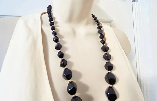 Vintage Avon Graduated Black Bead Necklace