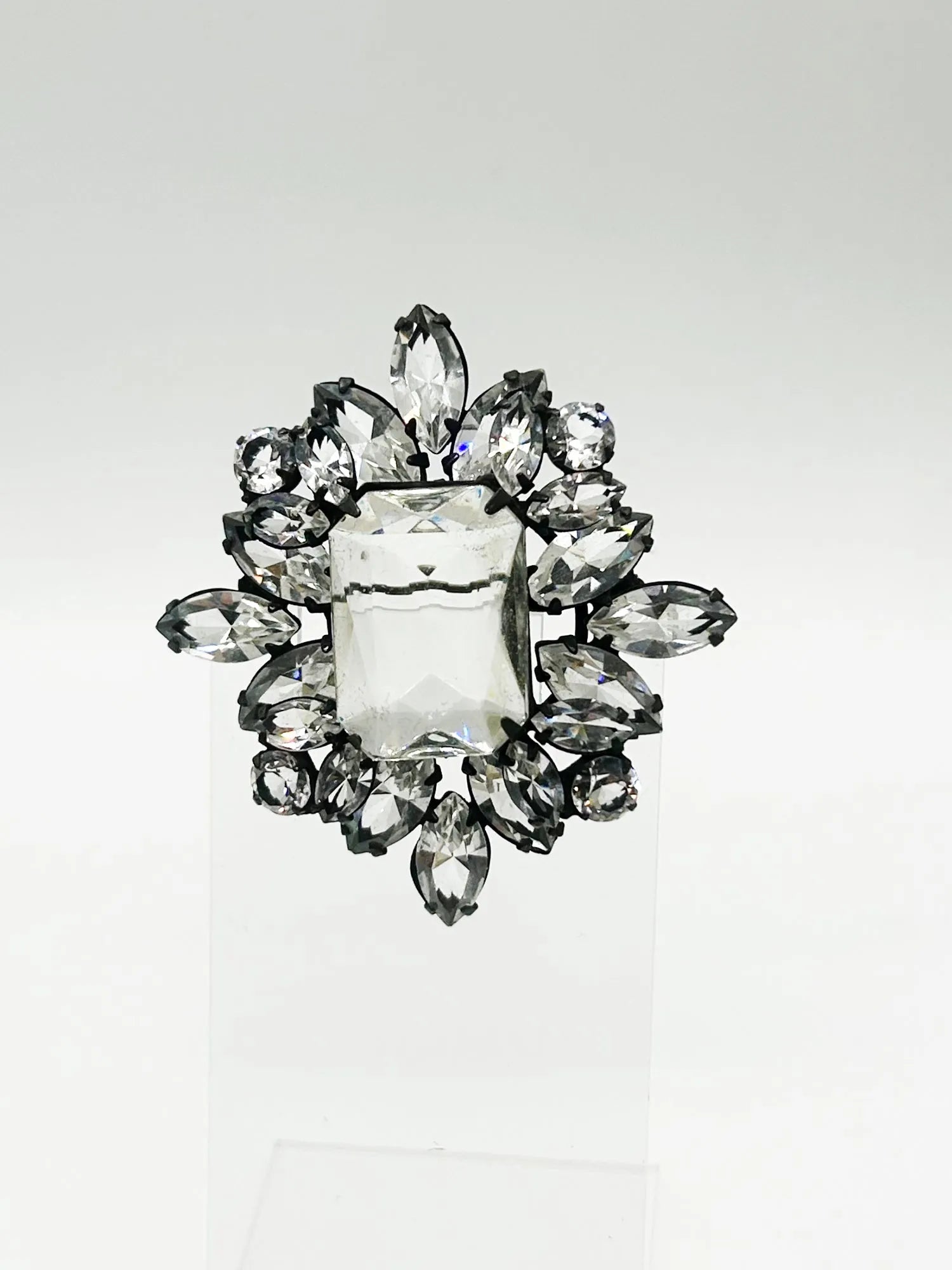 Splendid Layered Vintage Clear Crystal Brooch