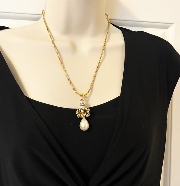 Rare and Most Beautiful Hattie Carnegie Vintage Pearl Drop Pendant