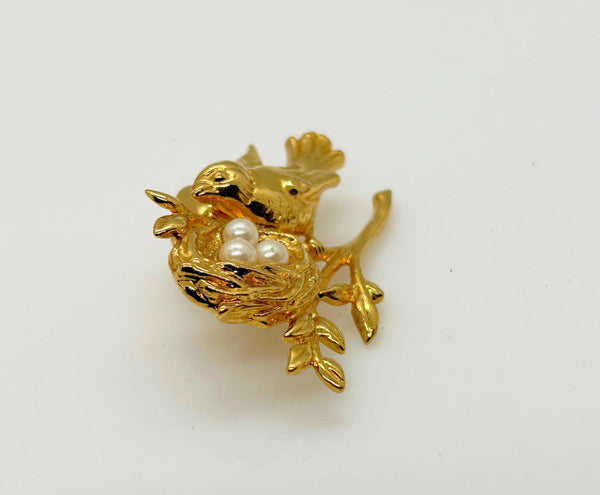 Charming Bird’s Nest with Eggs Pin - Lamoree’s Vintage