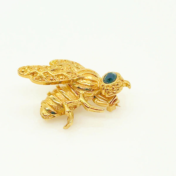 This Gerry's vintage golden bee brooch boasts exquisite detailing, ensuring a 1 1/2" inch wide diameter that presents in mint condition.