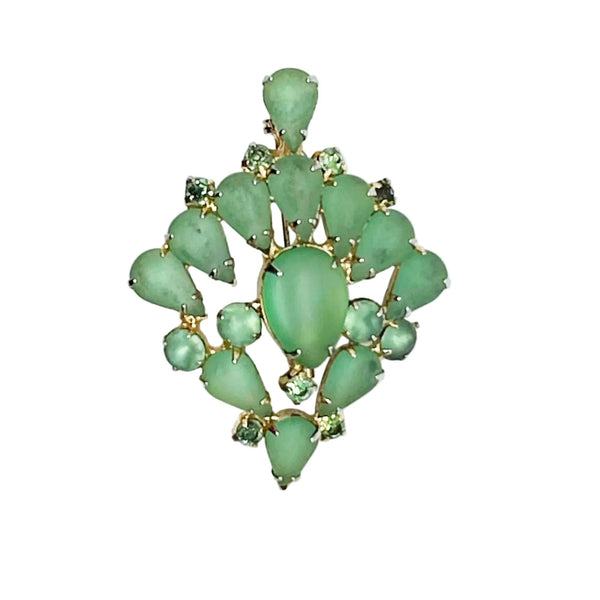  Discover exquisite elegance with this grass green givre glass brooch featuring prong-set stones and a captivating gold-tone design. Shop now!