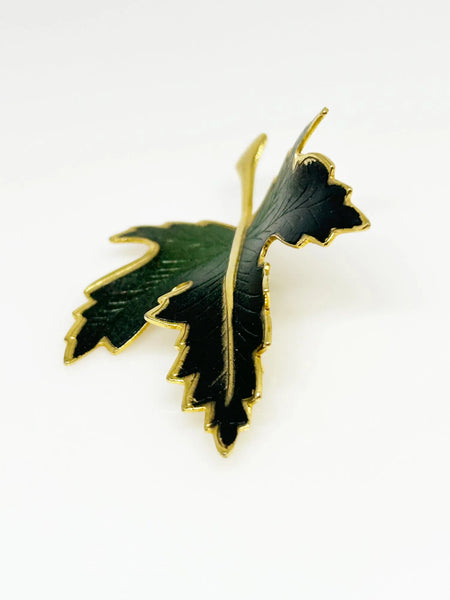 Green Enamel Pretty Vintage Brooch