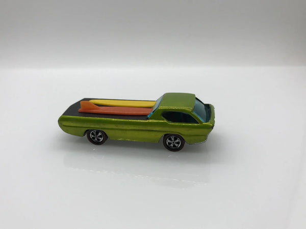 Hot Wheels Redline Deora with Surfboards (HK) (1968) - Lamoree’s Vintage