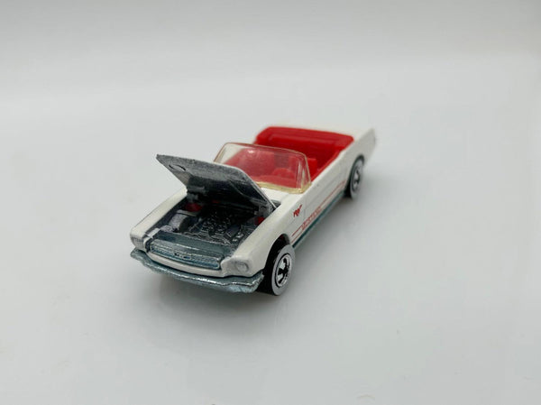 Hot Wheels White '65 Mustang Convertible (1989) - Lamoree’s Vintage