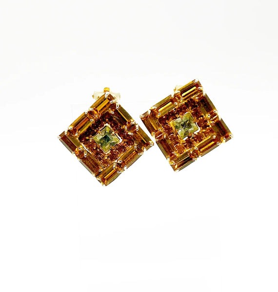 Perfect for vintage jewelry lovers: our Vintage Layered Golden Square Rhinestone Earrings provide timeless elegance with layered golden rhinestones. Shop today!