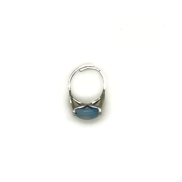 Here's our captivating vintage Sarah Coventry "Beauty Glow" ring, estimated to be from the year 1966.