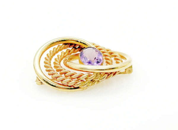 Perfect for vintage jewelry collectors and style lovers: our Vintage Van Dell Brooch With Purple Stone, 1/20th 12K provides timeless elegance. Shop today!
