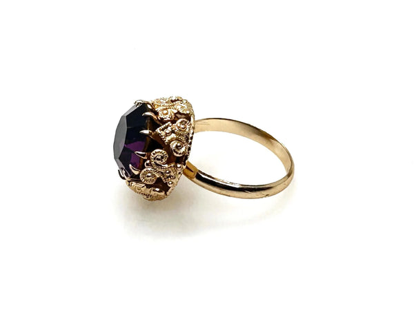 Perfect for statement jewelry lovers: our Vivacious Purple Statement Cocktail Ring provides bold vintage elegance with an intricate setting and undeniable sparkle. Shop today!