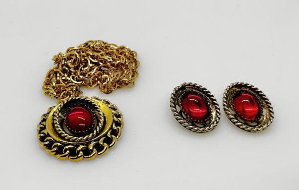 Red Old World Vintage Cabochon Necklace and Earrings