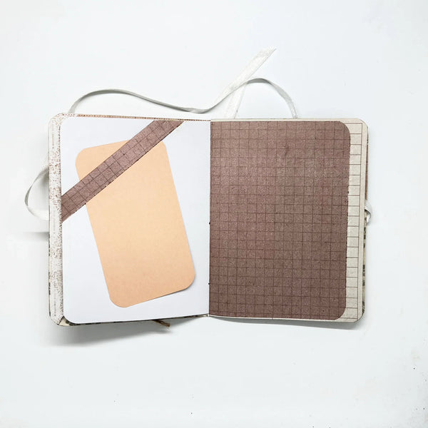 This charming handcrafted album beautifully combines affirmations and space for special notes, photos, or keepsakes. It serves as a meaningful focal point for meditations and a source of comfort during difficult times. It's also a perfect gift for those who appreciate serenity and introspection.