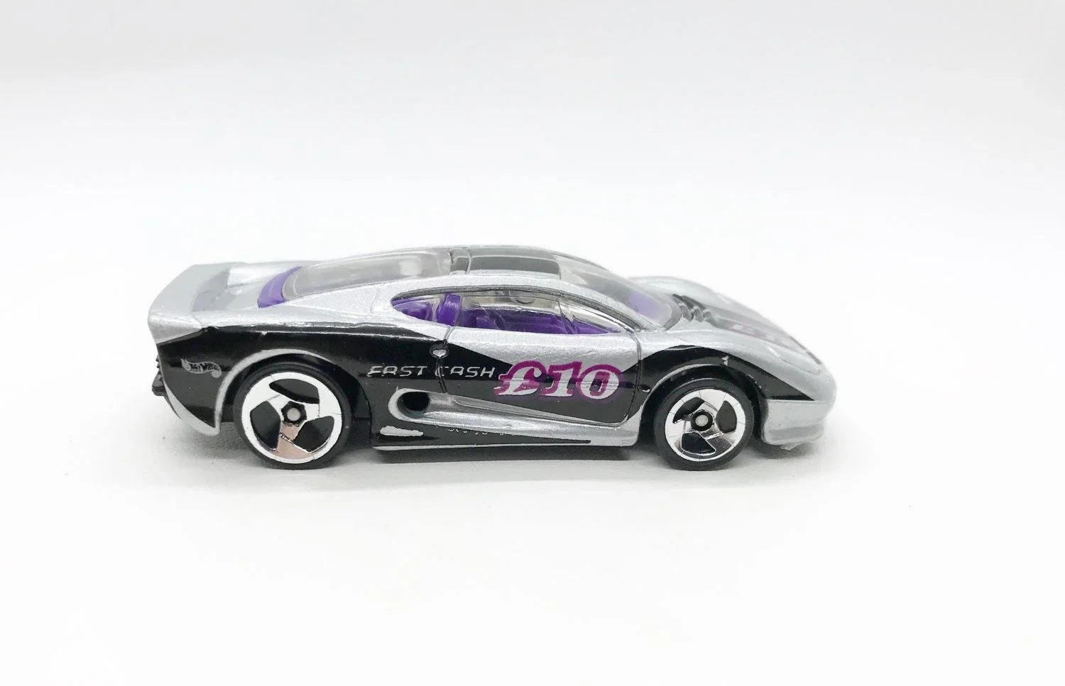 Hot Wheels Fast Cash Silver Jaguar XJ220 -L10 (1998) - Lamoree’s Vintage