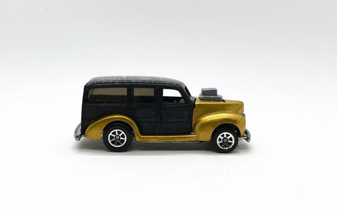 Hot Wheels Gold and Black '40 Woodie (2005) - Lamoree’s Vintage