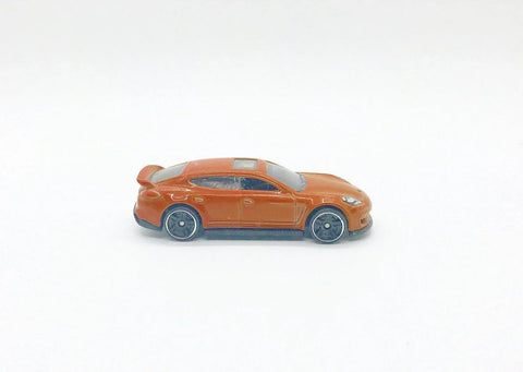 Hot Wheels Orange Brown Porsche Panamera (2019) - Lamoree’s Vintage