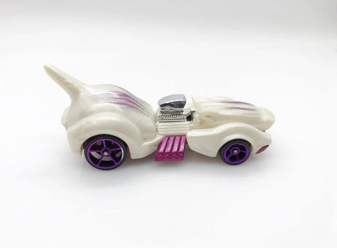 Hot Wheels Street Beasts Ivory Purrfect Speed (2017) - Lamoree’s Vintage