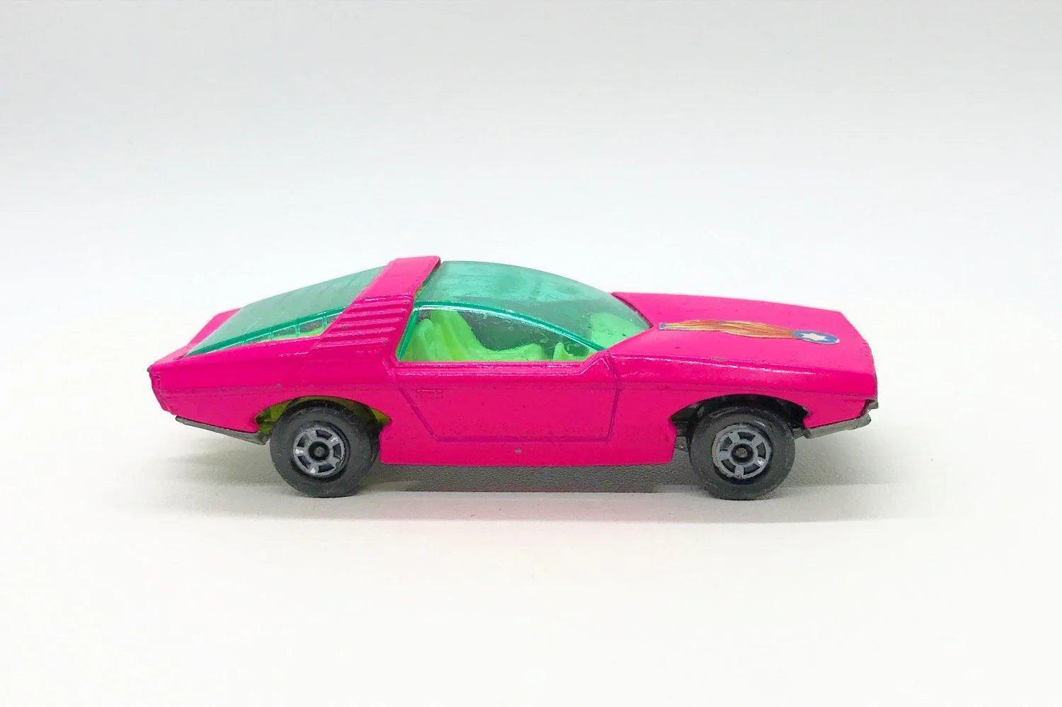 Matchbox Lesney Hot Pink Vauxhall Guildman No.40 - Lamoree’s Vintage